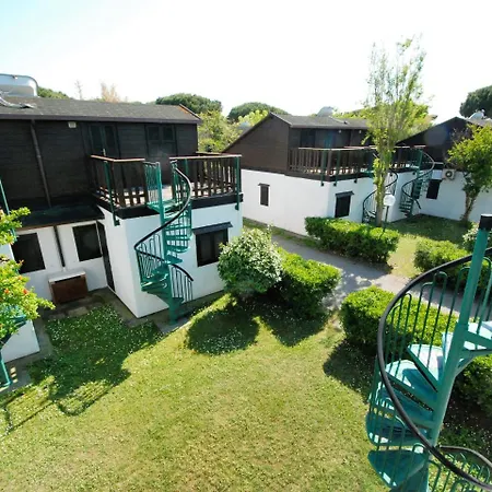Locazione Turistica Borsetti.12 Holiday home