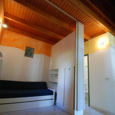 Holiday home Locazione Turistica Borsetti.12